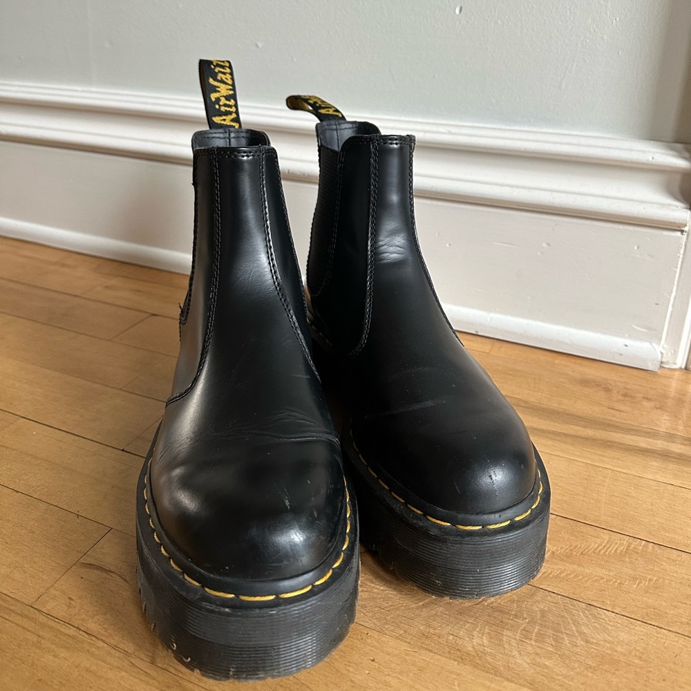 Doc Marten 2976 Platform Chelsea Boots - Picture 4 of 9